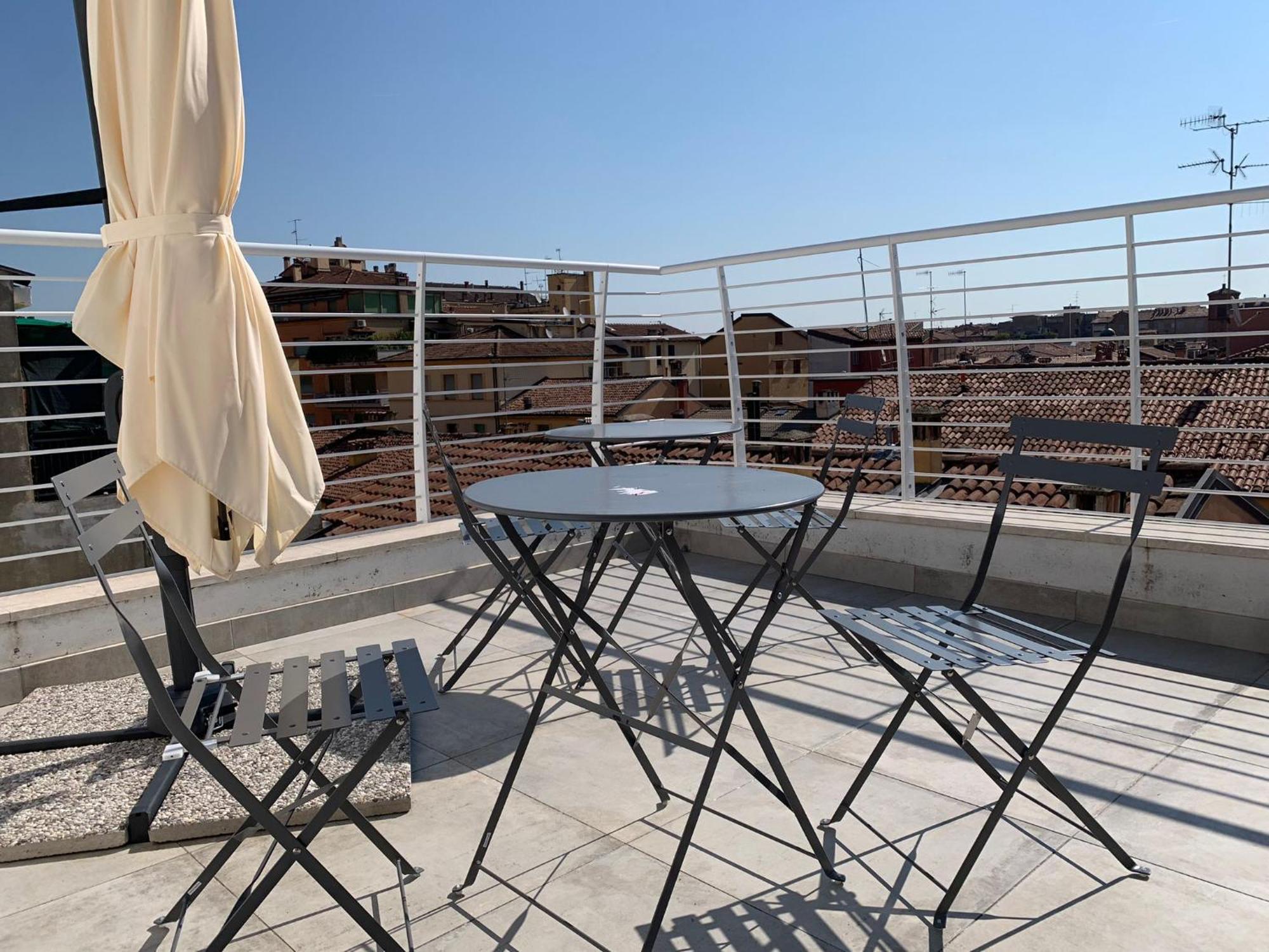 L'Attico Dell'Edera Appartement Bologna Buitenkant foto